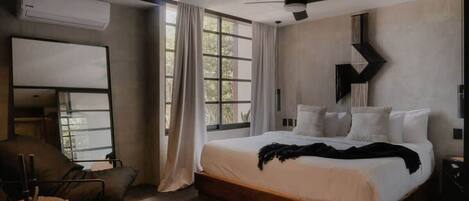 Iron/ironing board, travel cot, free WiFi, bed sheets