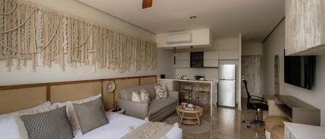 1 bedroom, in-room safe, iron/ironing board, travel cot