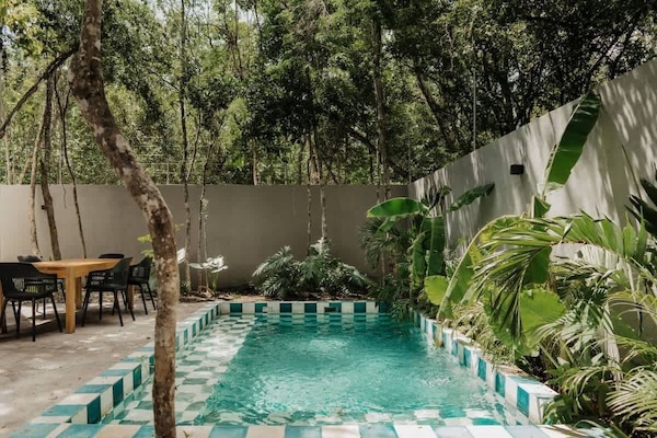 Private Pool