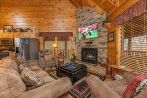 TV, fireplace, video games, DVD player - Resort w/Pools*Game Room*Close to Pigeon Forge*Family Fun (SEVIERVILLE)