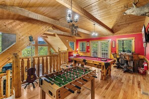 Spielezimmer