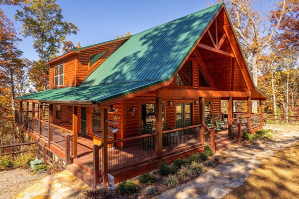 Exterior - Close to fishing/Gatlinburg*Dog Friendly*Firepit (SEVIERVILLE)