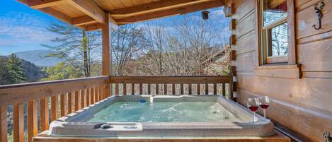 مغطس سبا خارجي