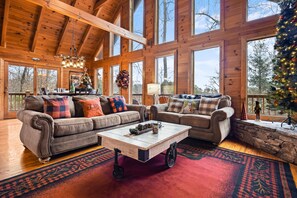 Smart-TV, Kamin, Videospiele, Tischfußball