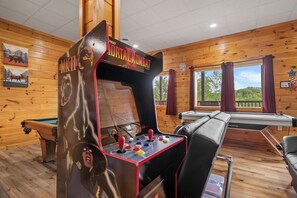 Spielezimmer