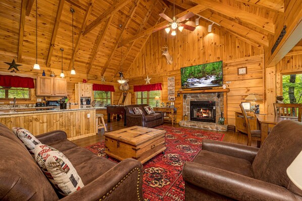 Smart-TV, Kamin, Videospiele, Tischfußball