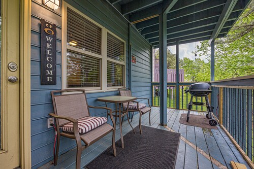 Ober Gatlinburg*Seasonal Resort Pool*Hot Tub*WiFi*Views