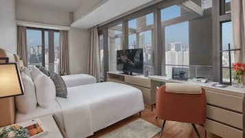 Executive Room (Two Bedroom Executive Suite) | Individually decorated, individually furnished, desk, laptop workspace