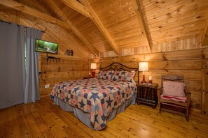 Room - Cozy Hillside Getaway (SEVIERVILLE)