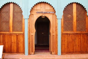 شرفة/رواق
