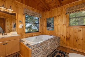 Jetted tub, towels