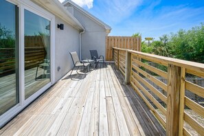 Terrace/patio - ~Adorable Remodeled Townhome Near Beach & Attractions~ (Panama City)