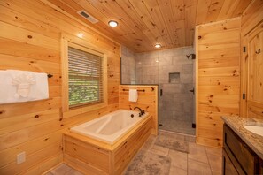 Dusche, Whirlpool, Handtücher
