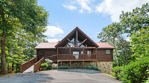 Exterior - Fully Equipped Kitchen*Game Room *Hot Tub*Mtn Views (GATLINBURG)