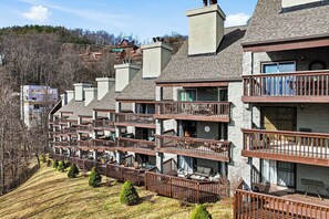 Exterior - A Mountain Top Retreat (GATLINBURG)