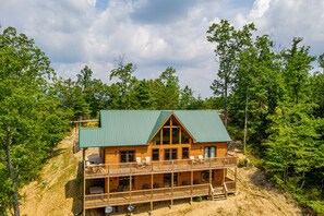 Exterior - Retreat To The Mountain Lair (SEVIERVILLE)