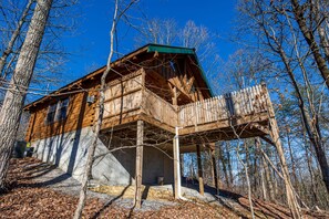 Exterior - The Perfect Couple’s Retreat (PIGEON FORGE)