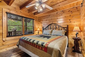 5 bedrooms, iron/ironing board, free WiFi, bed sheets - Filling Your Vacation Time With Fun And Games (PIGEON FORGE)