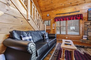 Smart TV, fireplace, DVD player - Relax And Enjoy The Incredible View From Here (GATLINBURG)