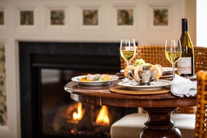 In-room dining - The Weston (Weston)