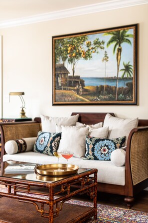 Living area - The Weston (Weston)