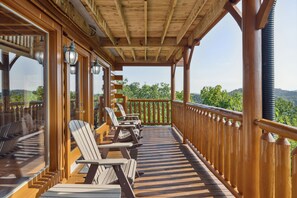 Terrace/patio - Feel Like A Millionaire Relaxing In These Views (SEVIERVILLE)