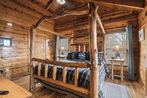 4 soverom, strykejern/-brett, wi-fi (inkludert) og sengetøy