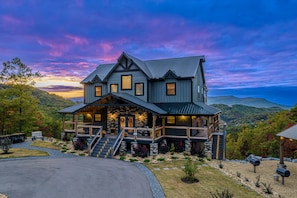 Exterior - Wow Yourself With Luxury Beyond Belief at Morning Wood (SEVIERVILLE)