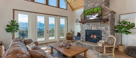 Smart-TV, Kamin, Videospiele, DVD-Player