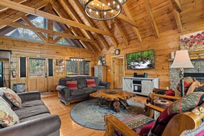 TV, peis, videospill og DVD-spiller