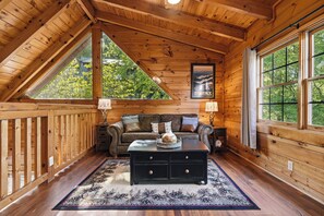 Interior - A Breath Of Fresh Air No Matter The Weather (PIGEON FORGE)