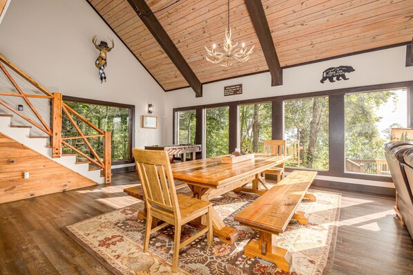 Dining - Get Ober Excited For Mountain Snow (GATLINBURG)