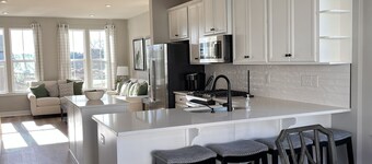 Beautiful Furnished Townhome Now Available! Pet friendly!