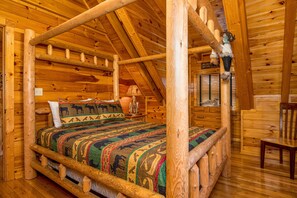 3 bedrooms, iron/ironing board, free WiFi, bed sheets - Surround Yourself In Fun Both Indoors And Out (PIGEON FORGE)