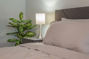 4 bedrooms, iron/ironing board, travel crib, free WiFi