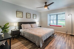 4 多间卧室、熨斗/熨衣板、旅行婴儿床、免费 WiFi