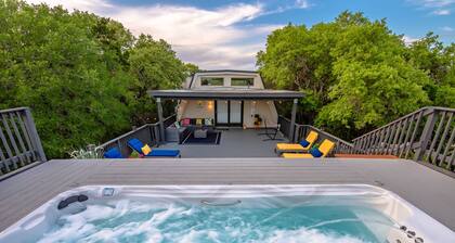 Private Pool SPA with Stunning View, GameRoom and Firepit