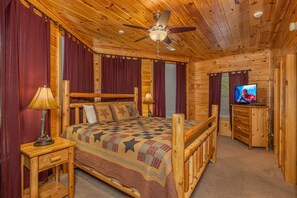 6 bedrooms, iron/ironing board, free WiFi, bed sheets