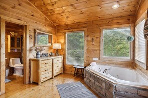 Jetted tub, towels