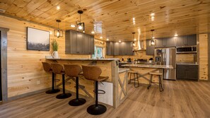 Fridge, microwave, oven, stovetop - Basketball, Theater, & Private Swimming Pool (SEVIERVILLE)