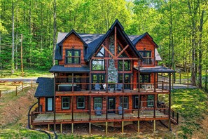 Exterior - Basketball, Theater, & Private Swimming Pool (SEVIERVILLE)