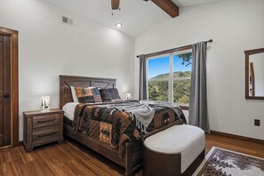 4 habitaciones, escritorio, tabla de planchar con plancha y wifi gratis 