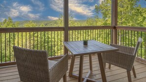 Outdoor dining - Level Up From Luxury & Incredible Mountain Views (SEVIERVILLE)