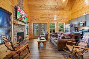 Smart TV, fireplace, video games - Private Pool*Awesome Views of the Strip*Game Room*Hot tub (GATLINBURG)