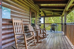 Outdoor dining - Views From The Hot Tub That Last For Days (SEVIERVILLE)