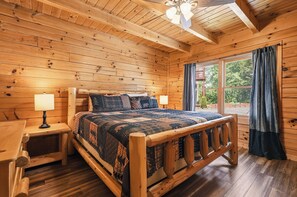 2 bedrooms, iron/ironing board, bed sheets