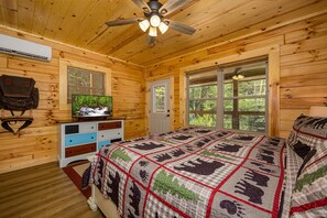 2 chambres, fer et planche à repasser, Wi-Fi gratuit, draps fournis