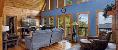 Smart TV, fireplace, table football, ping pong