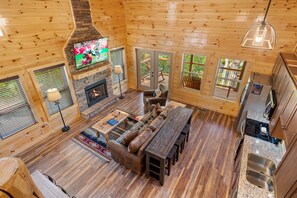 スマートテレビ、暖炉、テレビゲーム