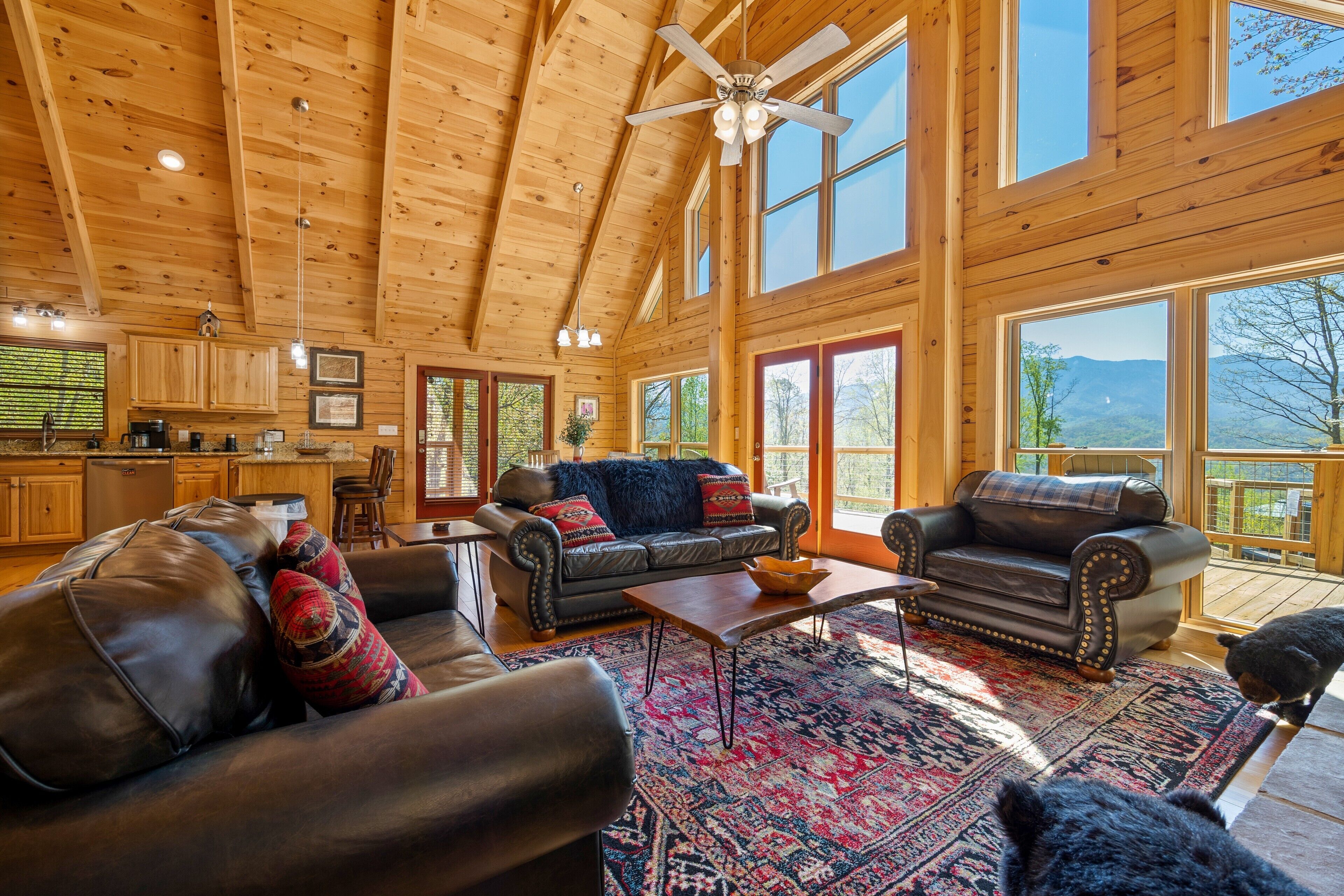 Smart TV, chimenea, videojuegos